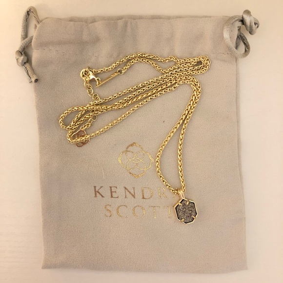 Kendra Scott Jewelry - Kendra Scott long pendant necklace